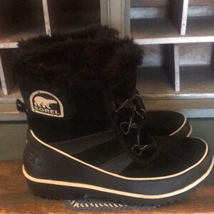 Sorel Black Fur-Lined Boots size 10